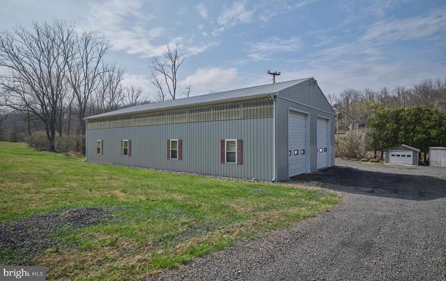 4325 LEHNENBERG RD, Riegelsville, PA 18077