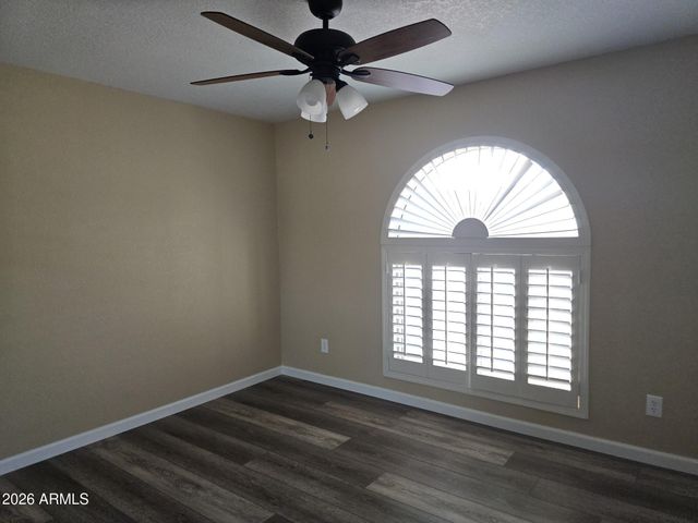 3337 W Kristal Way, Phoenix, AZ 85027