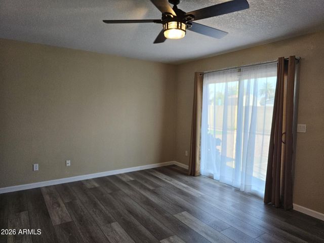 3337 W Kristal Way, Phoenix, AZ 85027