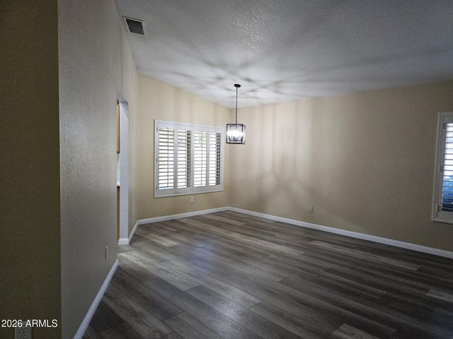 3337 W Kristal Way, Phoenix, AZ 85027