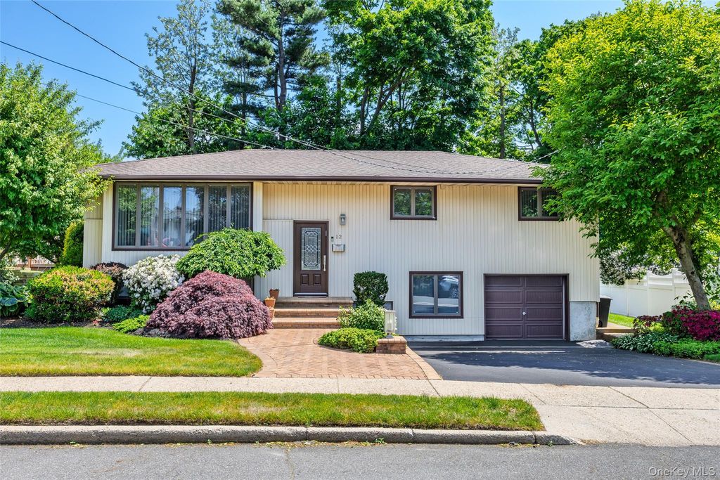 12 Jano Place, Plainview, NY 11803 — exterior