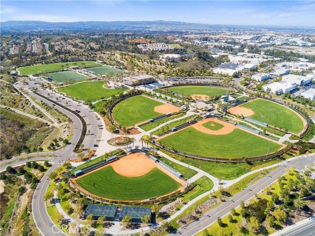 21052 Kensington Lane, Lake Forest (el Toro), CA 92630