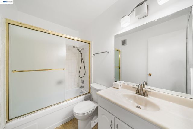 1321 Webster St D319, Alameda, CA 94501