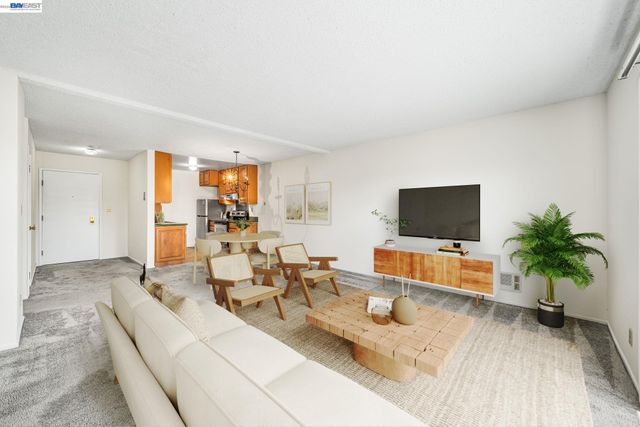 1321 Webster St D319, Alameda, CA 94501