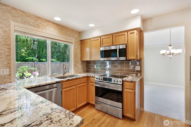 7115 NE 167th Street, Kenmore, WA 98028
