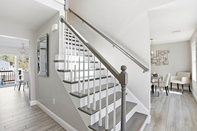 17 Fieldstone Ln, Marion, MA 02738