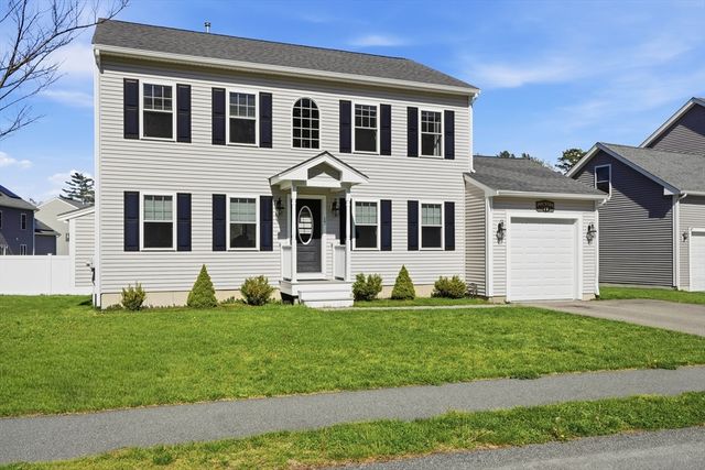17 Fieldstone Ln, Marion, MA 02738