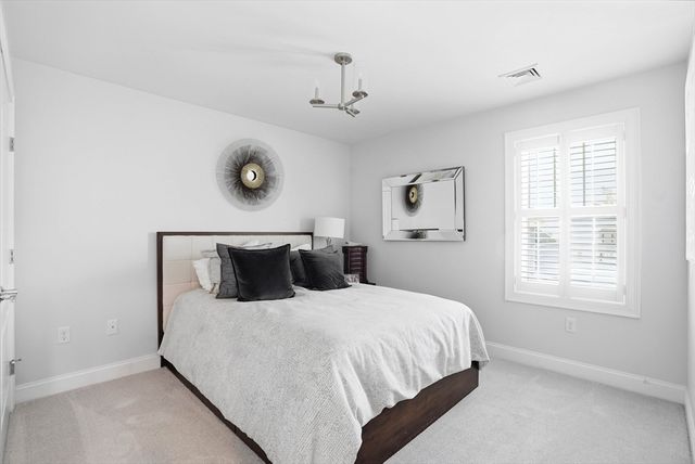 17 Fieldstone Ln, Marion, MA 02738