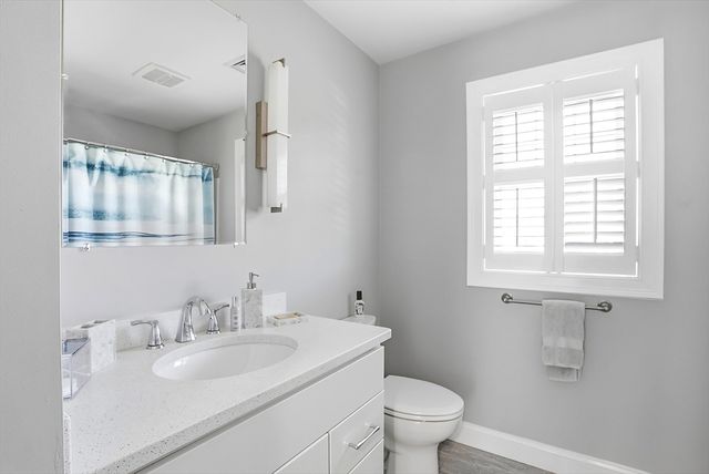 17 Fieldstone Ln, Marion, MA 02738