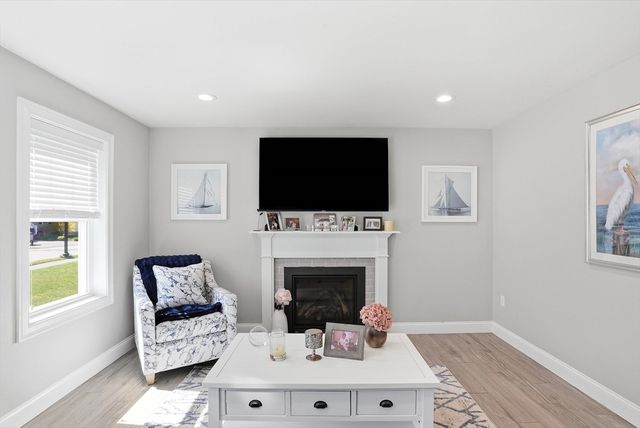 17 Fieldstone Ln, Marion, MA 02738