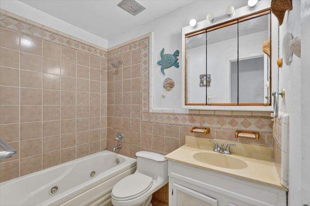 2422 Lakeshore Drive, Grand Prairie, TX 75051