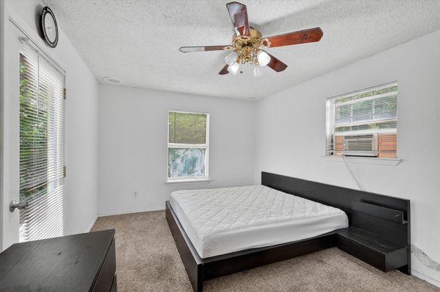 2422 Lakeshore Drive, Grand Prairie, TX 75051