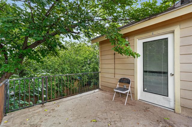 2422 Lakeshore Drive, Grand Prairie, TX 75051