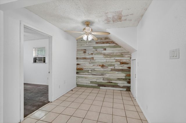 2422 Lakeshore Drive, Grand Prairie, TX 75051