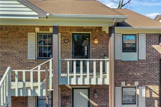 212 Olde Vineyard Court, Winston-salem, NC 27104