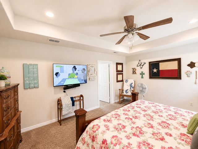 426 Oak Leaf Trail, East Tawakoni, TX 75472