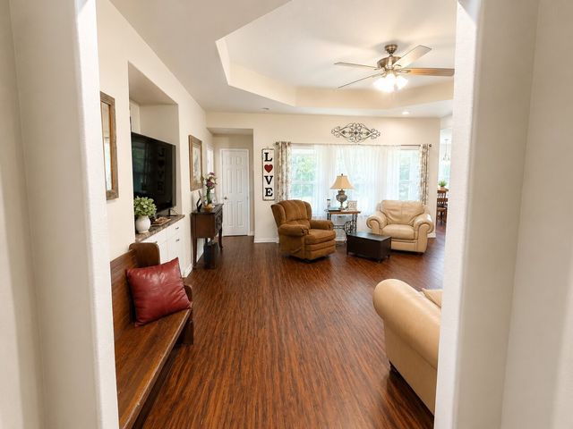 426 Oak Leaf Trail, East Tawakoni, TX 75472
