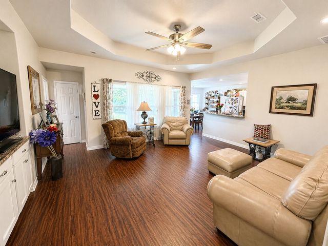 426 Oak Leaf Trail, East Tawakoni, TX 75472