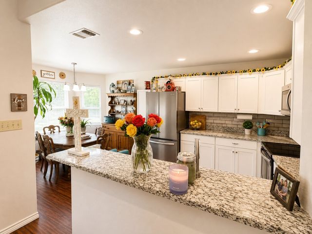 426 Oak Leaf Trail, East Tawakoni, TX 75472