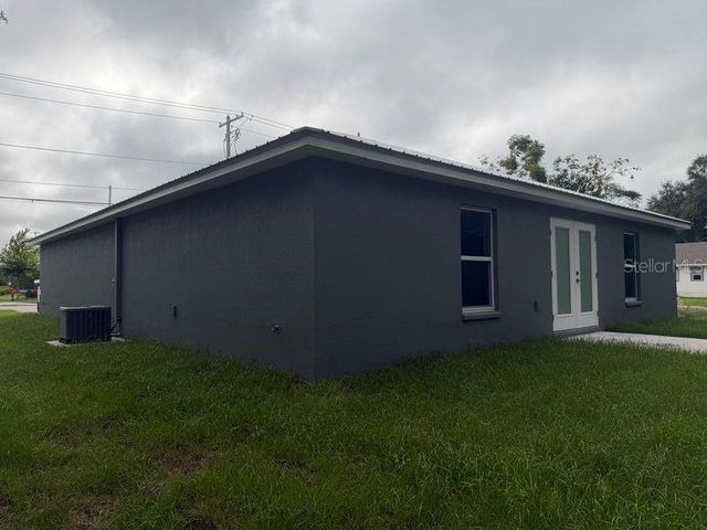 1313 FAIRFAX ST NE, Winter Haven, FL 33881