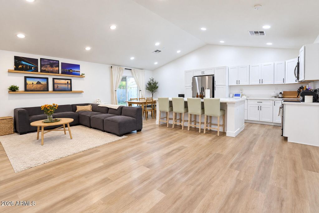 801 W ROSS Avenue, Phoenix, AZ 85027 — photo 3