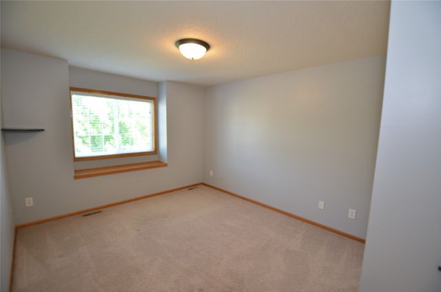 3608 Brook Run Drive, Des Moines, IA 50317