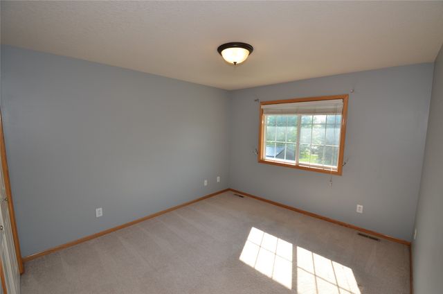 3608 Brook Run Drive, Des Moines, IA 50317