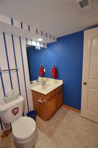 3608 Brook Run Drive, Des Moines, IA 50317