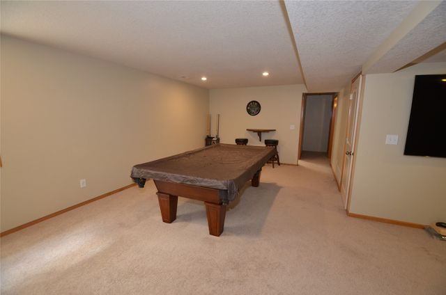 3608 Brook Run Drive, Des Moines, IA 50317