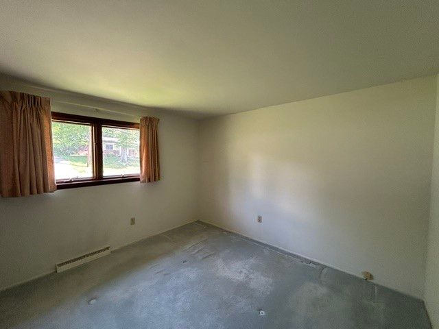 5764 Wilson Dr, Bethel Park, PA 15102