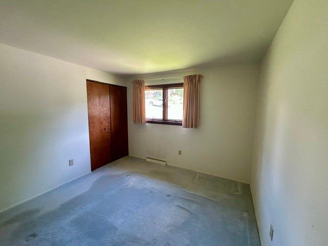5764 Wilson Dr, Bethel Park, PA 15102