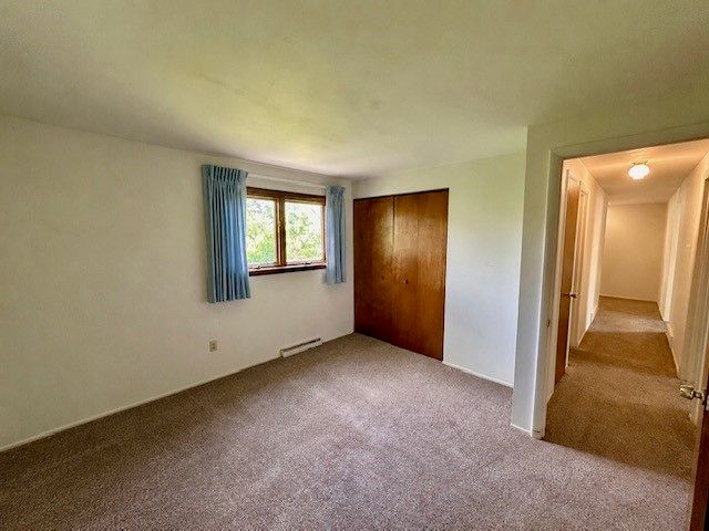 5764 Wilson Dr, Bethel Park, PA 15102