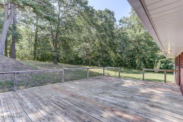 3500 Pigeon Roost Road, Byhalia, MS 38611