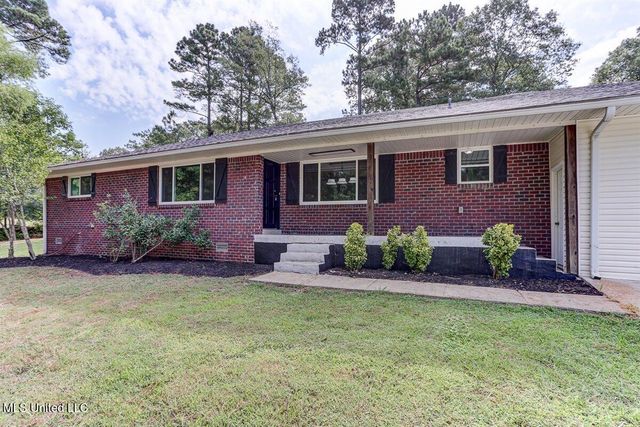 3500 Pigeon Roost Road, Byhalia, MS 38611