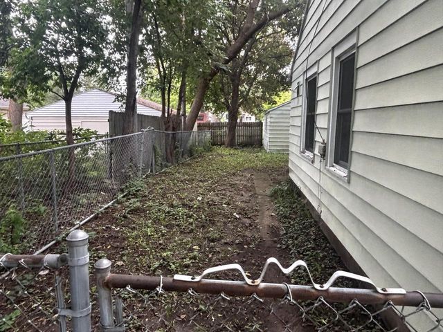 5657 N 58th STREET, Milwaukee, WI 53218