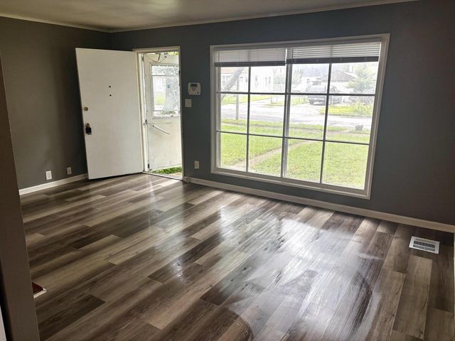 5657 N 58th STREET, Milwaukee, WI 53218
