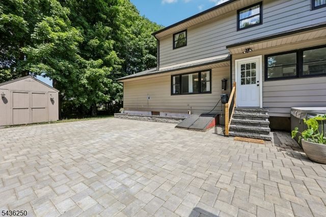 5 N Rose Ln, Mount Olive Twp., NJ 07828