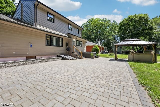 5 N Rose Ln, Mount Olive Twp., NJ 07828