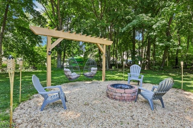 5 N Rose Ln, Mount Olive Twp., NJ 07828