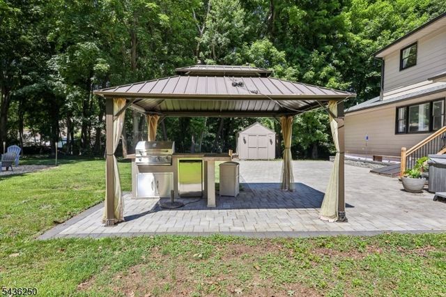 5 N Rose Ln, Mount Olive Twp., NJ 07828