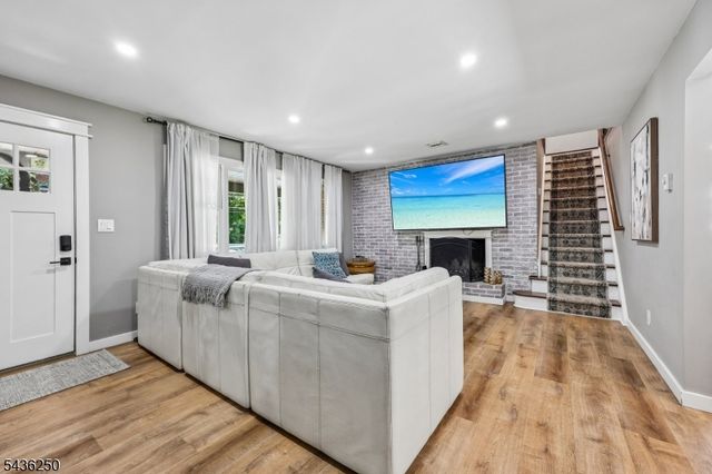 5 N Rose Ln, Mount Olive Twp., NJ 07828