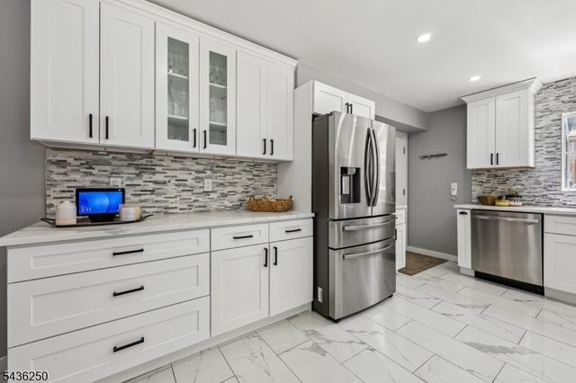 5 N Rose Ln, Mount Olive Twp., NJ 07828