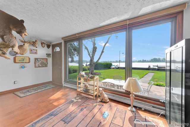 429 Edgewater, Algonac, MI 48001