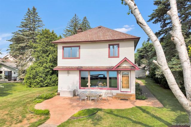 429 Edgewater, Algonac, MI 48001