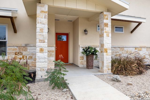 3263 Palomino Springs, Bandera, TX 78003