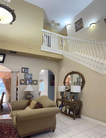 16750 NW 78th Ave, Miami Lakes, FL 33016