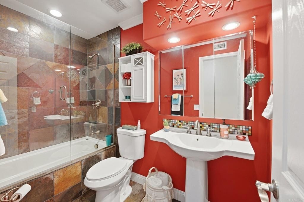 Image 11 of property listing at 1156 Via Camellia, San Marcos, CA 92069