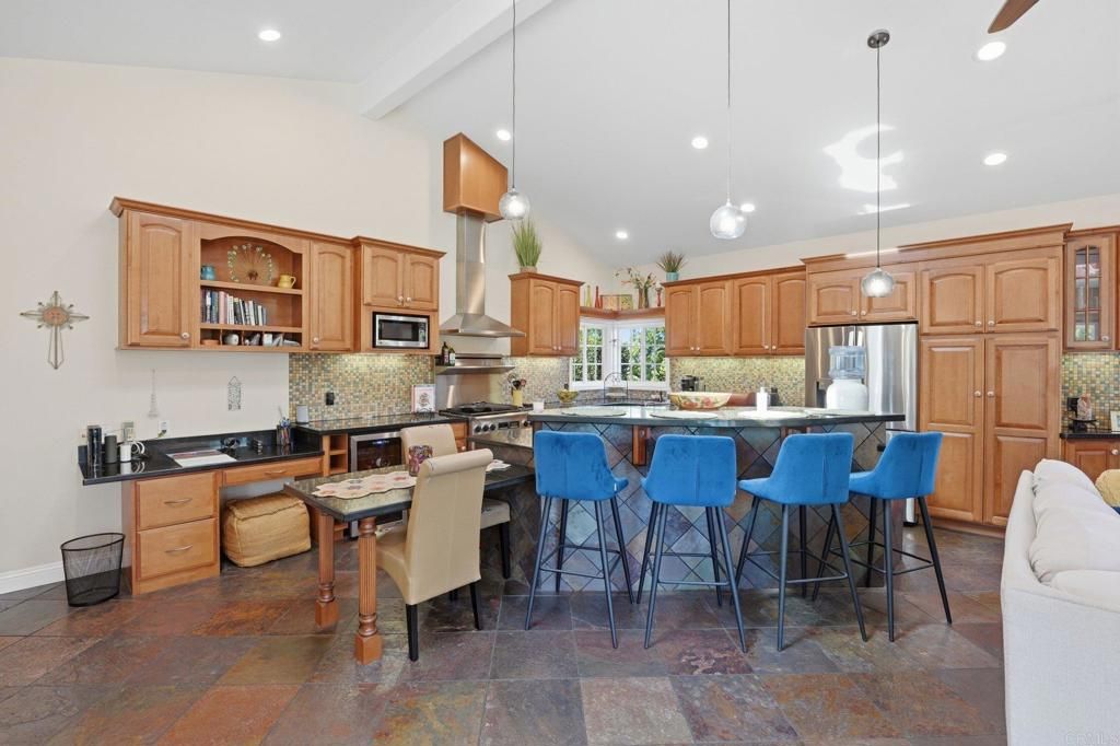 Image 6 of property listing at 1156 Via Camellia, San Marcos, CA 92069