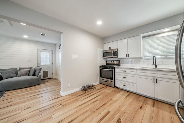 7003 Cherry Meadow DR, Austin, TX 78745