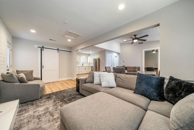 7003 Cherry Meadow DR, Austin, TX 78745